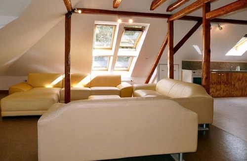 Grossschirma Apartment | Elegance in Rotschönberg