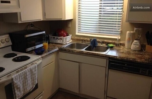 Villas Condo | Elegant 1 Bedroom Ft. Myers Condo w/swimming pool (long term rents available)