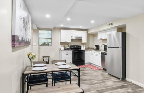 Silver Spring Apartment | Elegant 1-BR Apartment