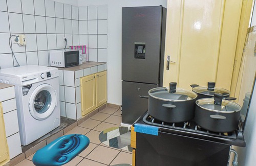 Yaounde Apartment | Elegant 2-bedroom apartment in Yaoundé with AC, WiFi, parking, security guards