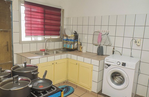 Yaounde Apartment | Elegant 2-bedroom apartment in Yaoundé with AC, WiFi, parking, security guards
