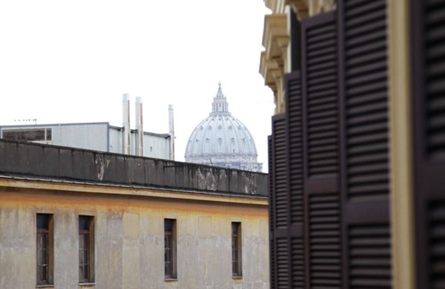 Prati Apartment | Elegant 2-room flat 70 mq, comfortable, bright with a view of St. Peter’s Dome