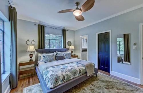 Myers Park House | Elegant 2BR with Covered Patio