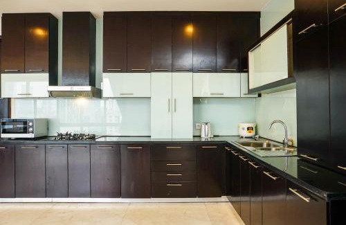 Karet Apartment | Elegant 2BR with Private Lift at Masterpiece The Epicentrum Kuningan Apartment By Travelio
