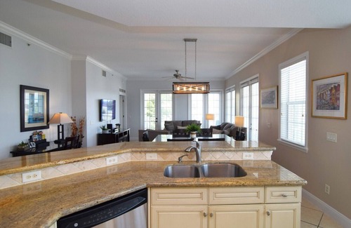 Reunion Condo | Elegant 3 bed/2 bath Top Floor Condo, Wraparound Balcony, Disney 7 miles!