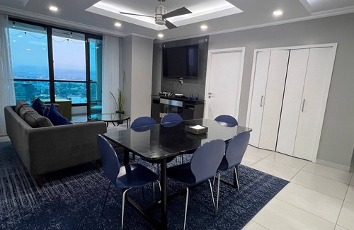 Tegucigalpa Apartment | Elegant 3-Bedroom Apartment with Ensuite Baths & City Views – Secure & Stylish