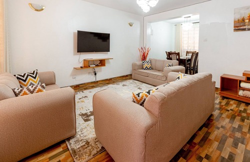 Nairobi House | Elegant 3bedroom Townhouse with a Rooftop Terrace