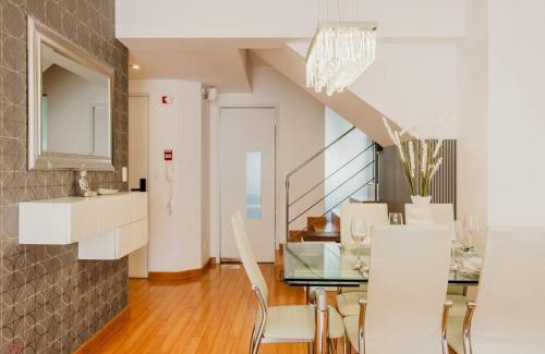 Armendariz Apartment | Elegant 3BR Balcony Oasis in Miraflores
