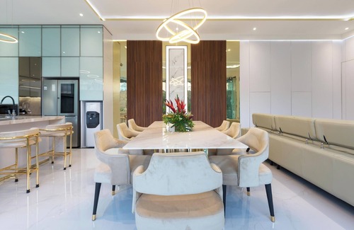 Sunset Road Villa | Elegant, 4-Bedroom Villa in Legian