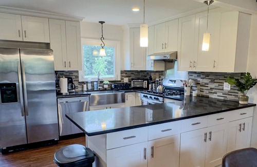 Princeton House | Elegant 4BR Princeton Escape Game Rm Big Yard