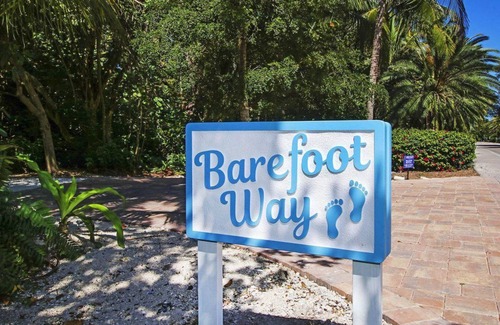 Captiva House | Elegant 5BR Beachfront Estate with Elevator, Private Pool & 3 Kings
