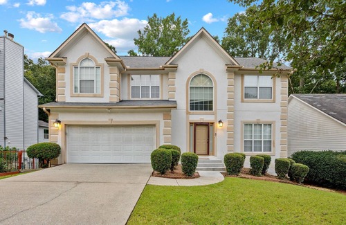 Johns Creek House | Elegant 5BR Gym+Pool Table Alpharetta