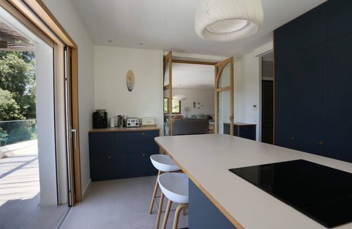 Aiguelongue House | Elegant 6-Bedroom Oasis near the Beaches of Montpellier