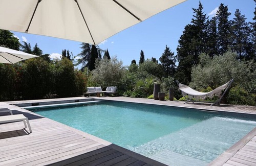 Aiguelongue House | Elegant 6-Bedroom Oasis near the Beaches of Montpellier