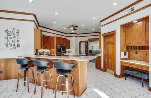 Garland House | Elegant 6BR Mansion on 22 Acres w/Pool & Creek