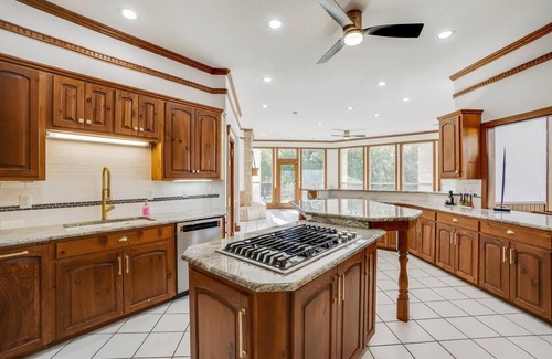Garland House | Elegant 6BR Mansion on 22 Acres w/Pool & Creek