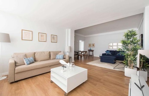 Estoril Apartment | Elegant and bright apartment in Estoril