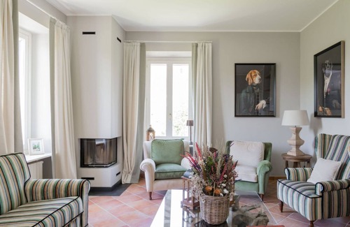 Vignale Monferrato Apartment | Elegant and spacious villa perfect for accommodating up to 12 guests is located in the center of Vignale in the heart of Monferrato area, nominated a UNESCO World Heritage Site in 2014. The house is equipped with every comfort: WiFi, air conditioning, ou