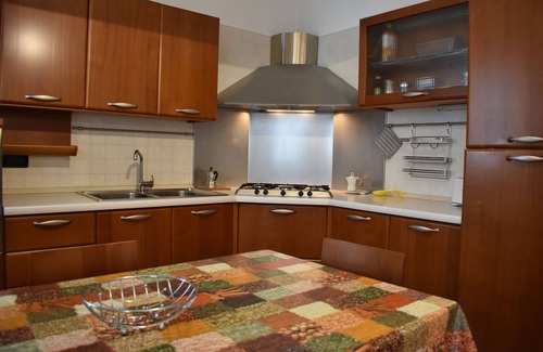 Favaro Veneto House | Elegant and Large apartment with free car parking near Venice