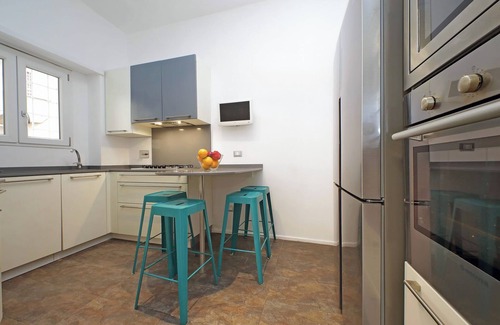Quartiere XIII Aurelio Apartment | Elegant and large apartment with large balcony