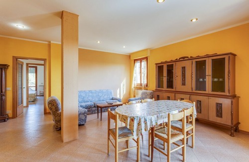 Tuoro sul Trasimeno Apartment | Elegant apartment with swimming pool and gym on Lake Trasimeno