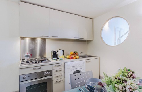 Lucca Historical Center Apartment | Elegant Apartment in a Quiet Street inside the Walls Of Lucca
