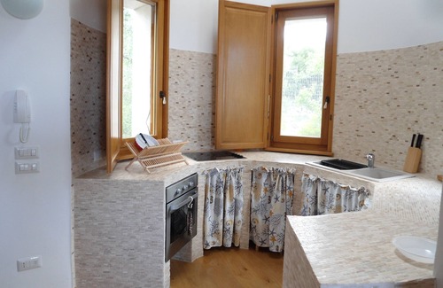 Defensola House | Elegant Apartment in Villa surrounded by greenery and panoramic views.