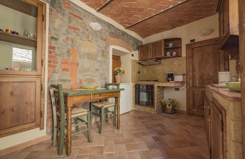 Saturnana Apartment | Elegant apartment in a small hamlet of Tuscany