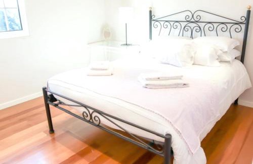 Porto Moniz Apartment | Elegant Apartment in Levada Grande + Terrace + 120 m²