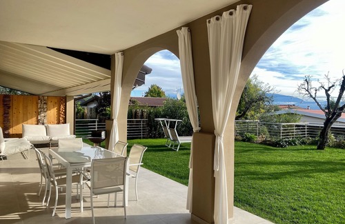 Puegnago del Garda Apartment | Elegant Apt 1 in Villa with Pool and garden - Lake 5 Minutes walks