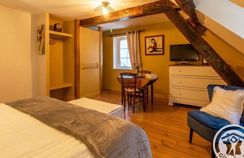 La Menitre Bed & Breakfast | Elegant B&B near Loire with park and pool