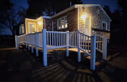 Fairhaven House | Elegant bay view stay.