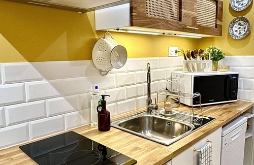 Orleans Apartment | Elegant, bright apartment in the heart of Orléans