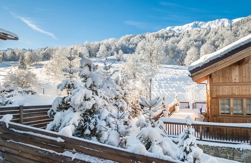 Le Raffort Ski Chalet | Elegant Chalet with Hammam, Fireplace, Near Ski Lift