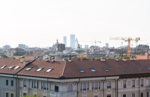 Porta Lodovica Apartment | Elegant City View Apartment - Beatrice d'Este