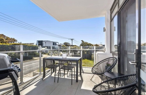 Ocean Grove Apartment | Elegant coastal living near shops and surf beach
