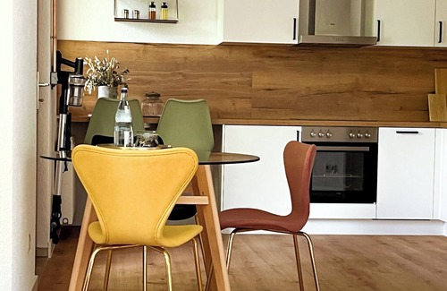 Rauhenbretzingen Apartment | Elegant apartment in a quiet location near Schwäbisch Hall