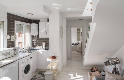 Bailen-Miraflores Apartment | Elegant duplex p/3 in Malaga with Terrace and Wifi