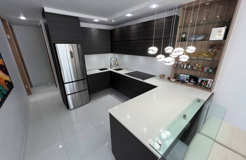 Frailes House | Elegant Entire House