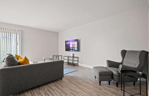 Rochester Apartment | Elegant Escape Prime Location & Style