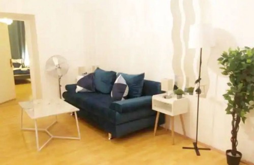Ottakring Apartment | Elegant Haven: Stylish and Spacious 3BR Apartment