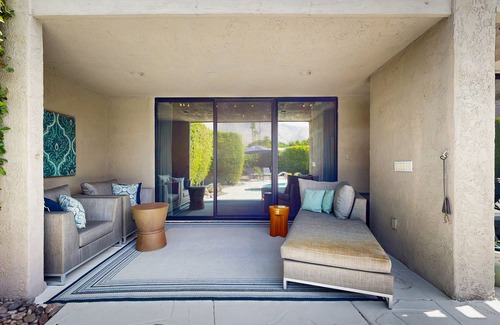 Palm Springs House | Elegant home w/sparkling pool/spa, bbq grill - community tennis courts