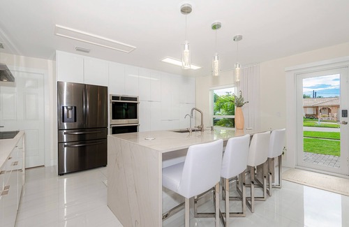 East Boca Raton House | Elegant House with Outstanding Pool, Kid and Pet Friendly Minutes from the Beach