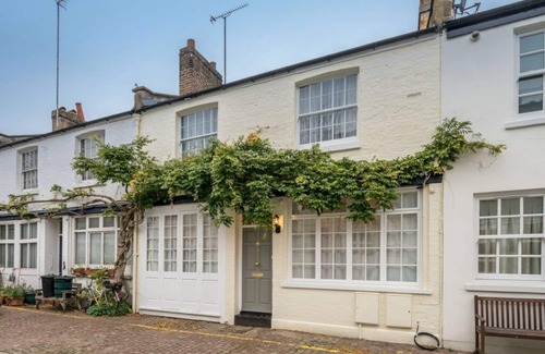 Pembridge House | Elegant house with rooftop terrace
