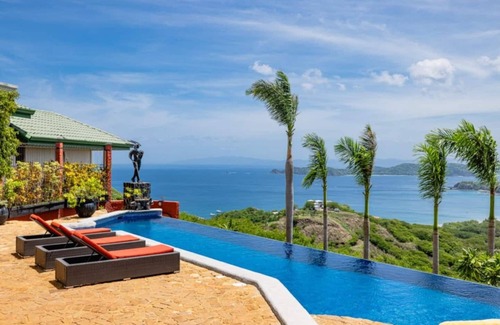 Playa Hermosa House | Elegant Luxury Villa with Breathtaking Papagayo Bay Views
