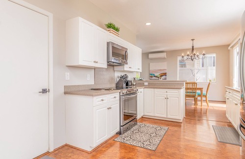 Makakilo City House | Elegant Makakilo Elele 48: 2BR w/Stunning Ocean Views, Workspace & Lanai