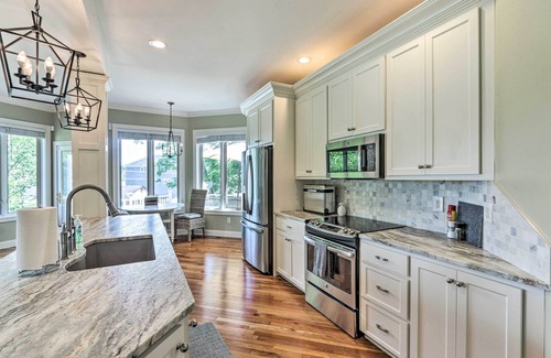 Middlefield House | Elegant Middlefield Getaway w/Game Room!