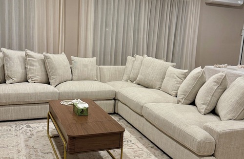 Karaka House | Elegant Minimalist Karaka Stay – Prime Location/Close to Motorway