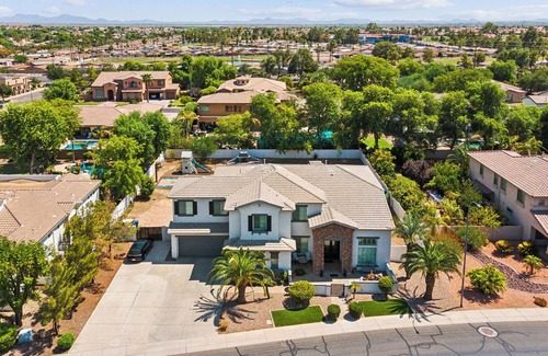 Chandler House | Elegant Montage Family Estate. Step into our chic estate, a designers dream.