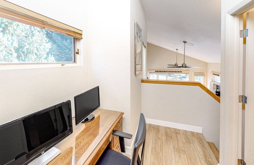Edwards House | Elegant Mountain-View Condo with Backyard Trails | 8 Minute Walk to Riverwalk